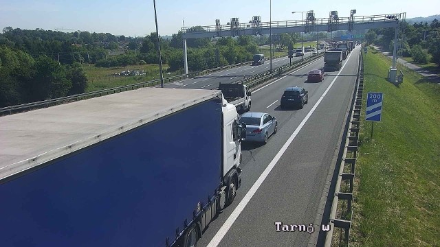 Wypadek na A4 w Krakowie na węźle Południe spowodował spory korek na autostradzie