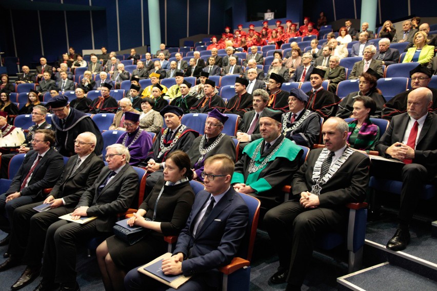 Prof. Janusz Mroczka został doktorem honoris causa...