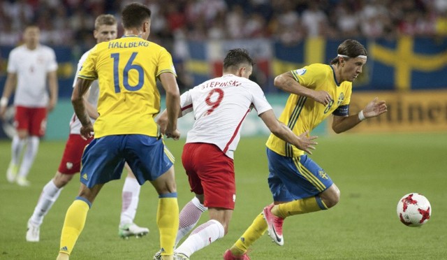 Dramat szwedzkiego piłkarza, który grał przeciwko Polsce. Leży pod respiratorem