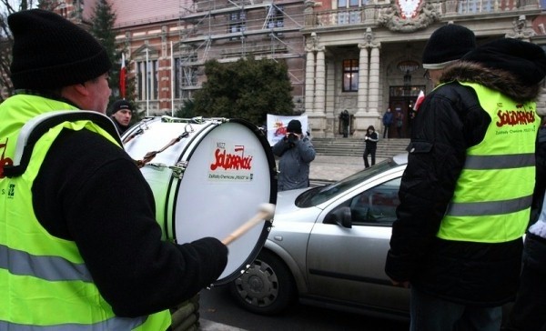 Jutro o godzinie 10 przed urzędem wojewódzkim rozpocznie się pikieta w sprawie poparcia strajku na Śląsku.