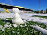 Bałwanek na stadionie Stomilu Olsztyn... 12 maja