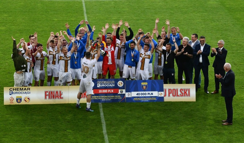 ŁKS Probudex Łagów po raz pierwszy w historii zdobył Puchar Polski na szczeblu okręgu. W finale pokonał Granat Skarżysko 1:0