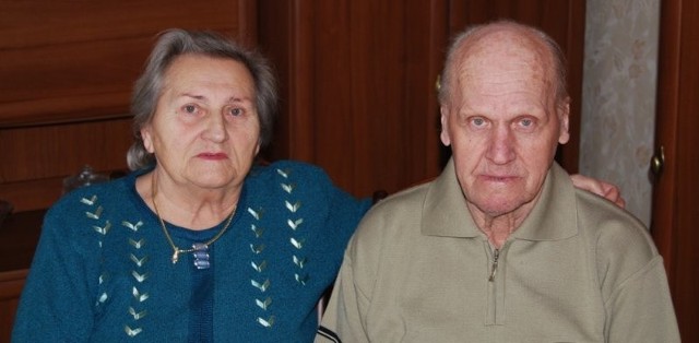 Państwo Anna i Władysław Stępniowie nie kryją rozczarowania, że mimo złożonego przez nich ponad rok temu wniosku do Urzędu Stanu Cywilnego w Nowej Soli nie uzyskali odzewu w sprawie nadania medali "Za długoletnie pożycie małżeńskie&#8221;.