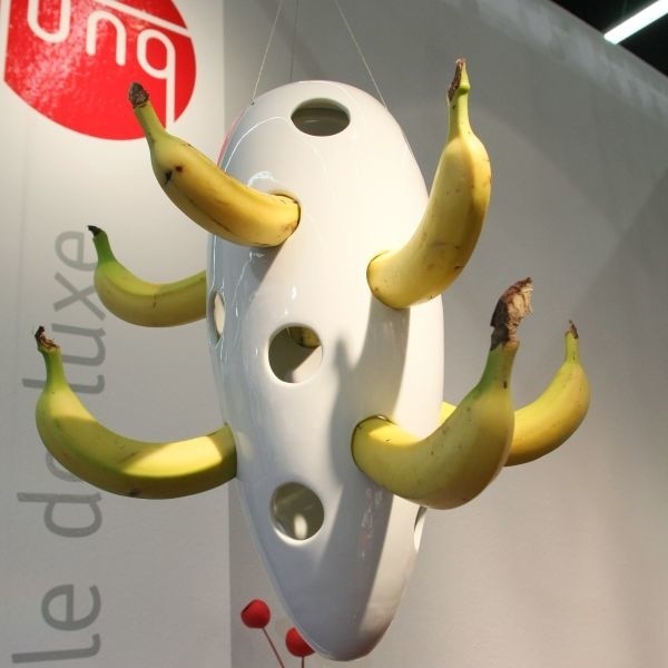 Wiszący stojak na banany. Projekt: Jung