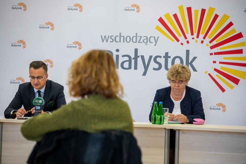 31-08-2020 bialystok konferencja prezydent rudnicki edukacja...