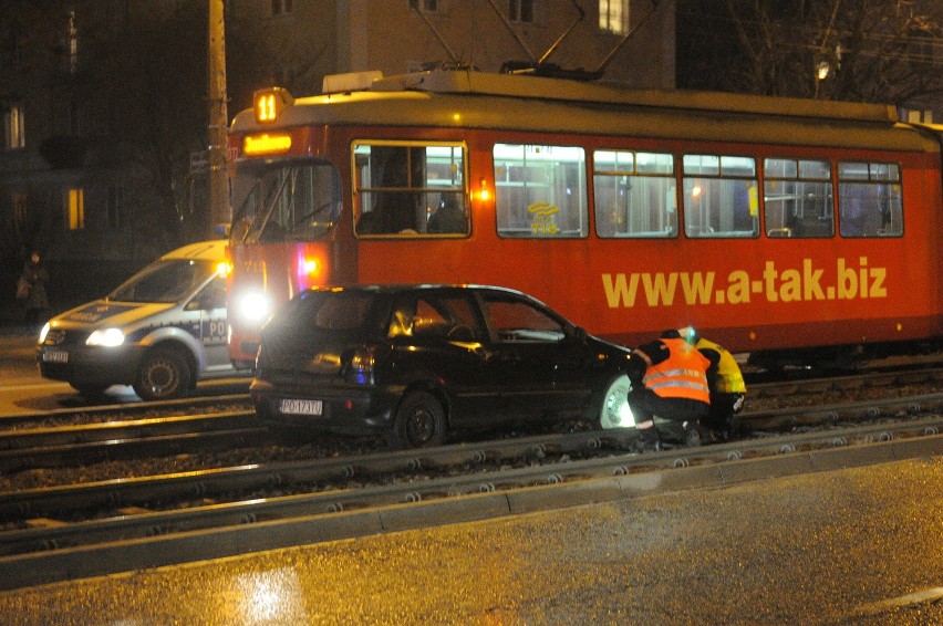 Grunwaldzka: Poważny wypadek. Nie kursują tramwaje