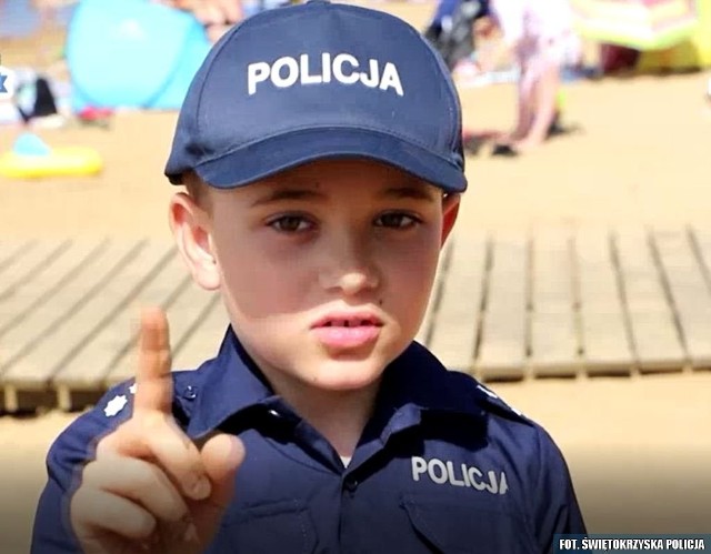 Spot przygotowany przez konecki policjantów, starostwo i dzieci wypoczywające na Sielpi