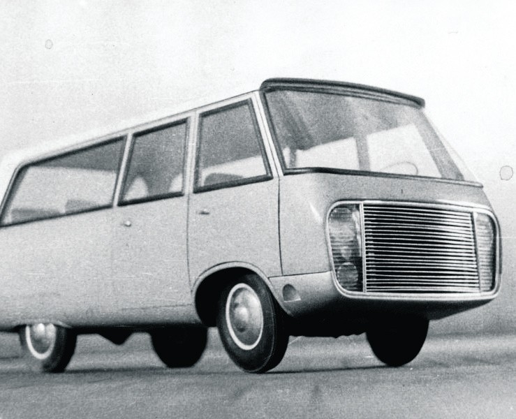 Makieta jednego z prototypów mikrobusu Alfa autorstwa...