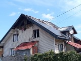 Pożar paneli fotowoltaicznych na dachu budynku domu przy ulicy Kruszelnickiego w Kielcach. Zobacz zdjęcia z akcji straży pożarnej