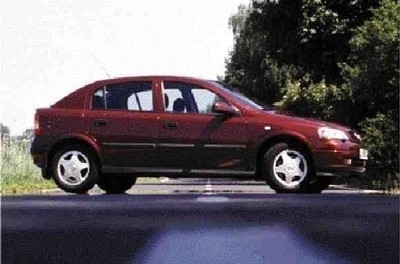 Opel Astra II G...