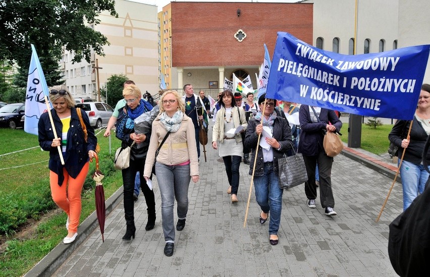 Gdańsk: Protest przed budynkiem dyrekcji pomorskiego NFZ [ZDJĘCIA, WIDEO]