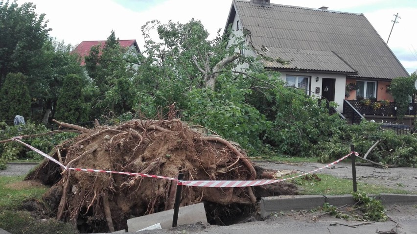 Śmierć, ludzie bez prądu i dachu na głową, potężne...