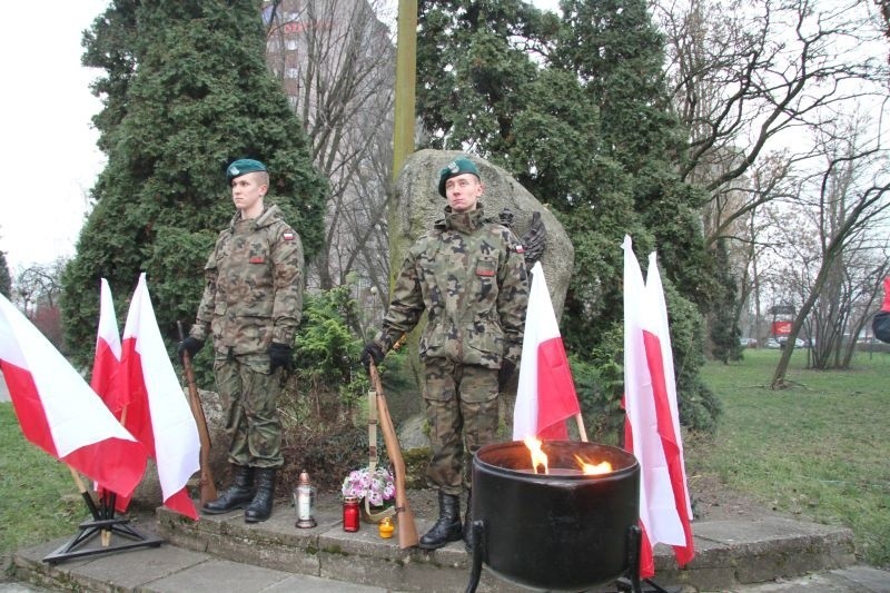 Uroczystości pod Krzyżem Powstańczym w Kielcach 