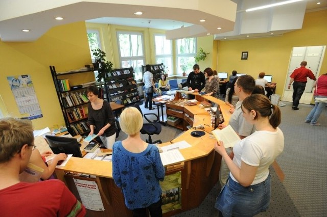 Wojewódzka Biblioteka Publiczna w Opolu.