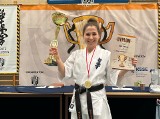 Anna Lisowska z kolejnym trofeum. Zawodniczka YMCA Kraków znów wygrała w Pucharze Polski Karate Kyokushin