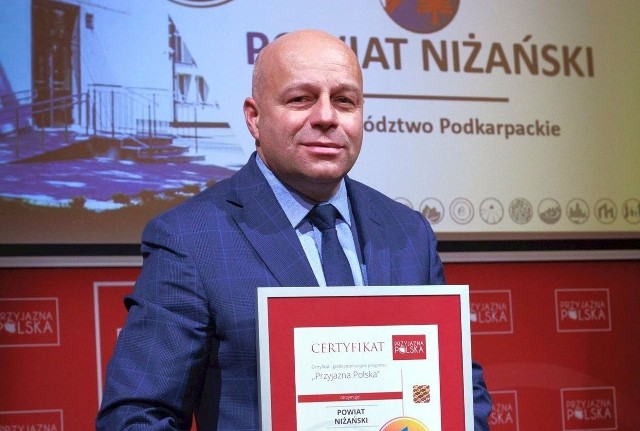 Starosta niżański Robert Bednarz z certyfikatem „Przyjaznej Polska"
