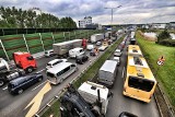 Autostrada A4 od Katowic do Krakowa znów zakorkowana. Sznur aut stoi już w okolicach Doliny Trzech Stawów
