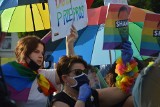 Andrzej Duda w Tomaszowie Mazowieckim. Spotkanie z mieszkańcami i protest LGBT [ZDJĘCIA, FILM]
