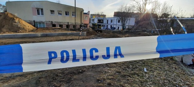 Nieprzytomna kobieta została znaleziona w rejonie ulicy Gołębiej. Prokuratura prowadzi śledztwo w sprawie zgwałcenia