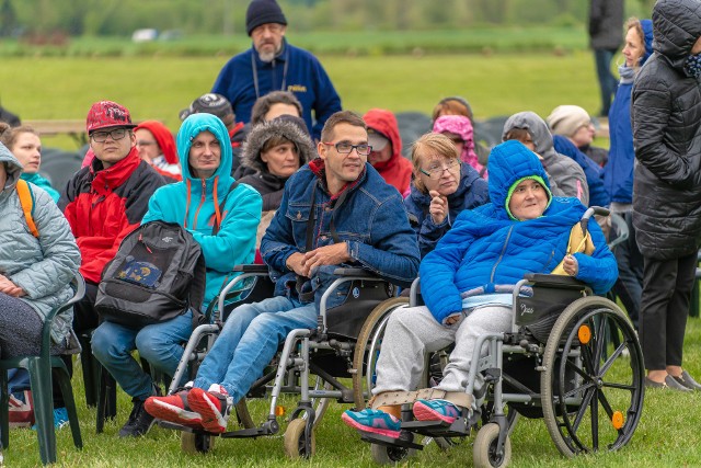 W tym roku, niestety pogoda nie dopisała. Było zimno i deszczowo