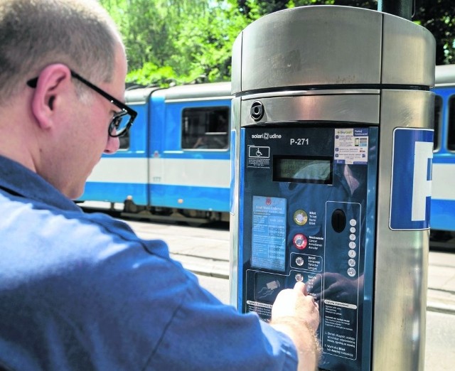 Od czerwca 2015 roku parkomaty pojawią się m.in. w Dębnikach