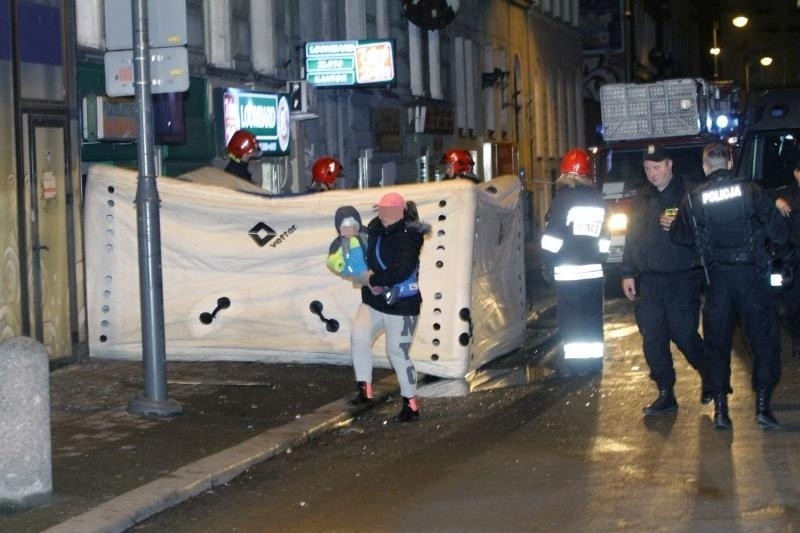 Policyjna akcja przy Bałuckiego. Wrocław, 01.01.2015