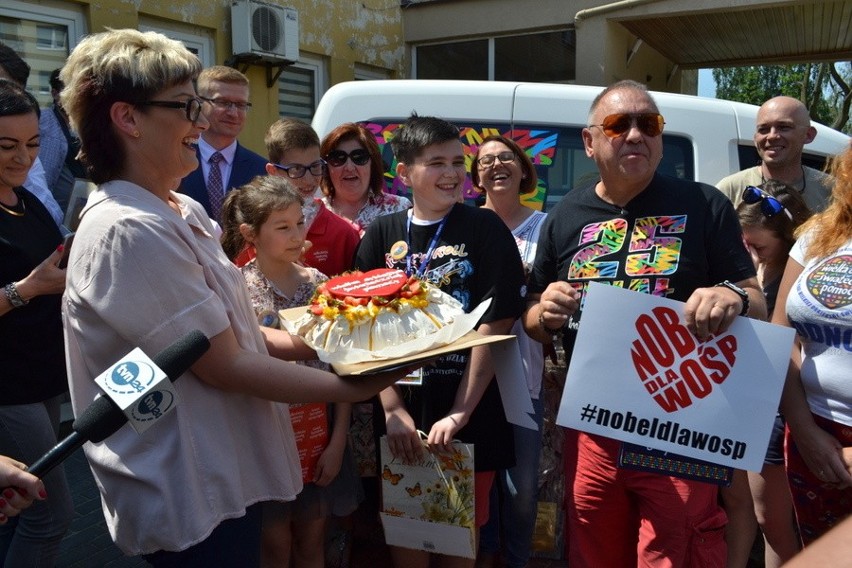 Jurek Owsiak w imieniu WOŚP-u przekazał zakładowi...