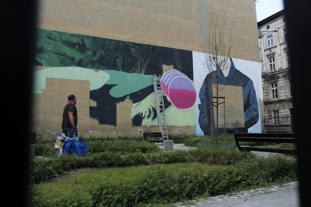 Nowy mural powstaje przy Jagiellończyka