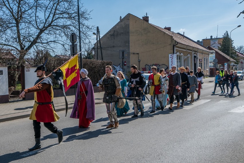 Sądecki marsz wsparcia dla osób z autyzmem [ZDJĘCIA]