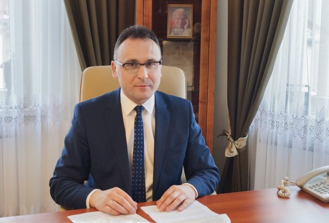 Burmistrz Przysuchy Tomasz Matlakiewicz zarządza  miastem i gminą od czterech lat i pracuje na rzecz mieszkańców.