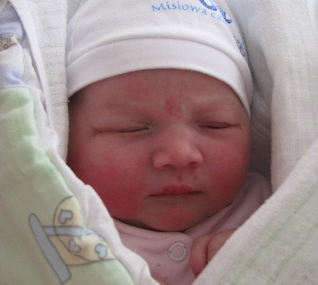 Lilia Ampulska przyszła na świat 21 sierpnia, ważyła 3500 g i mierzyła 52 cm