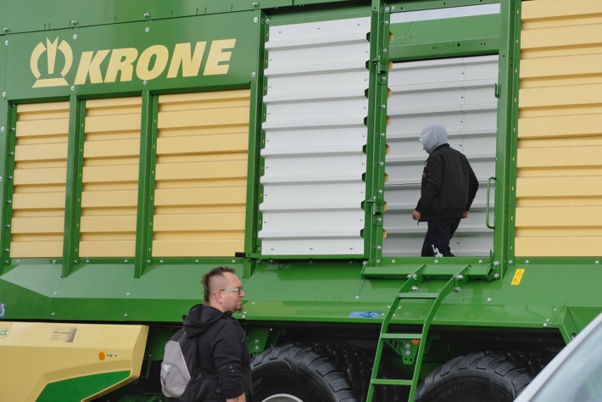 W sobotę Agro Show 2018 odwiedzały tłumy. Zobacz na...