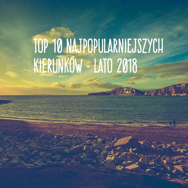 Gdzie w tym roku najchętniej spędzimy wakacje? Zobaczcie TOP 10 najpopularniejszych kierunków lato 2018. Choć Polacy już jakiś czas temu pokochali egzotyczne kierunki, głównie w Azji południowo-wschodniej, to zdecydowanie widać, że Tajlandia, Kambodża, czy Wietnam to kraje, po które częściej sięgamy w sezonie zimowym, kiedy na miejscu panuje pora sucha i środek lata. W wakacje od lat pozostajemy wierni południu Europy, a basen Morza Śródziemnego i słoneczna pogoda przyciągają nas jak magnes – wynika z najnowszego raportu przygotowanego przez wyszukiwarkę tanich lotów Skyscanner. TOP 10 kierunków wcale nie dziwi, bo właśnie w tych miejscach znajdują się najpiękniejsze plaże, ciekawe zabytki, zapierające dech w piersiach widoki.  Przejdźcie do kolejnego zdjęcia, aby poznać ranking!