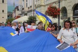 Pokojowy marsz solidarności polsko–ukraińskiej w Rzeszowie [ZDJĘCIA]