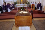 Rozpoczęły się uroczystości pogrzebowe  po śmierci abp Mariana Przykuckiego