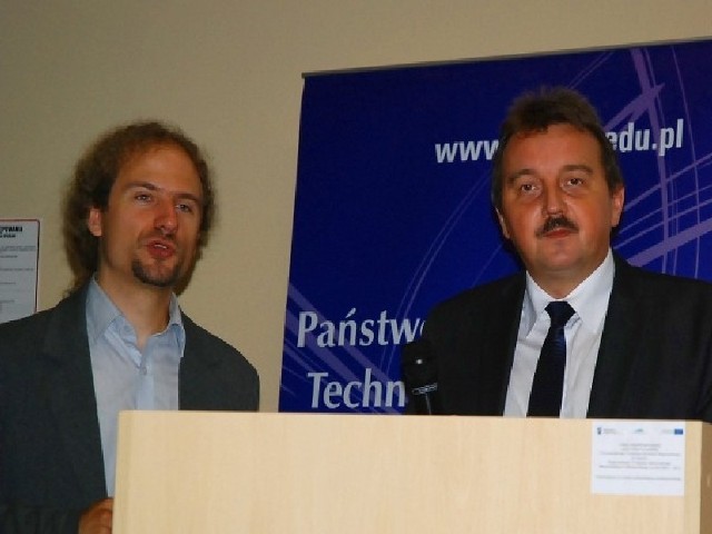 Prof. nadzw. dr hab. Wacław Wierzbieniec i dr Wojciech Bedyński, organizator konferencji.