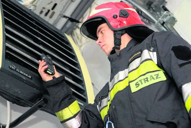 W zależności od producenta, koszt czujnika waha się od 60 do 150 złotych.  Urządzenie musi mieć certyfikat Unii Europejskiej i Państwowej Straży Pożarnej oraz instrukcję obsługi w języku polskim.
