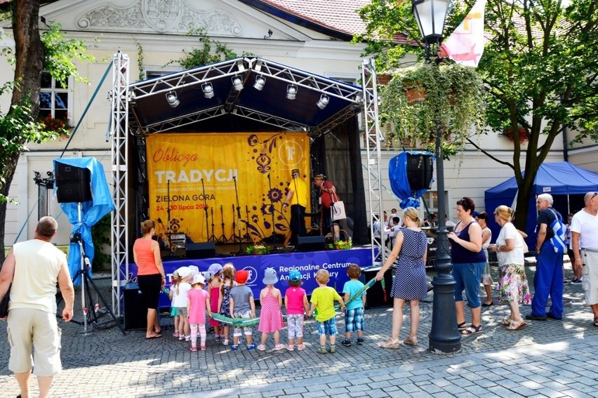 Międzynarodowy Festiwal Folkloru Oblicza Tradycji w Zielonej...