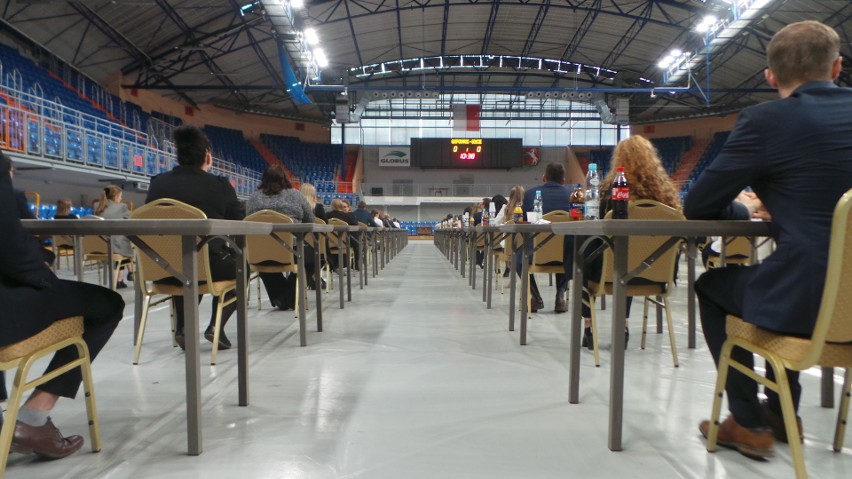 Egzamin na radców prawnych w Lublinie. 167 osób odpowiadało na 150 pytań. Zobacz zdjęcia