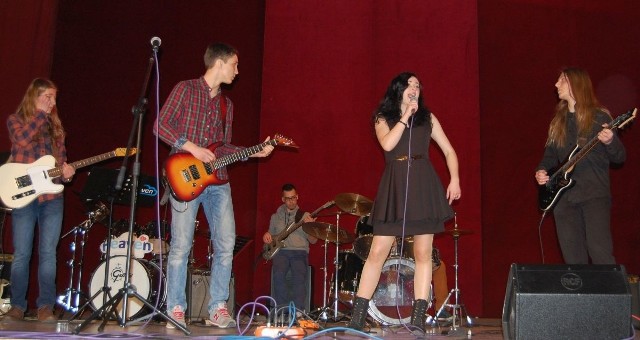 Podczas koncertu wystąpiła młodzież z sandomierskich szkół.