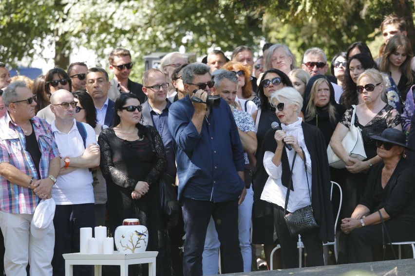 Pogrzeb Kory. Rodzina, przyjaciele i fani pożegnali artystkę