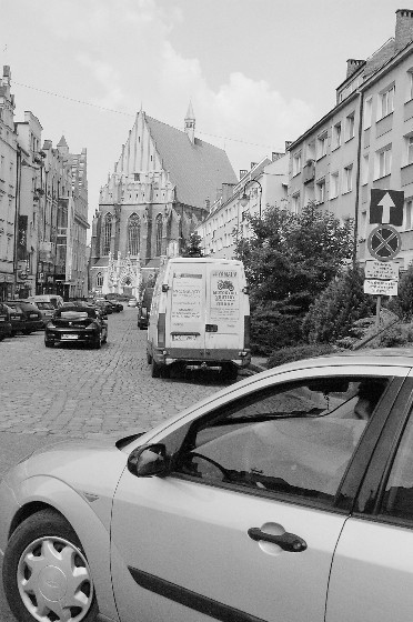 Jeśli wszystko pójdzie zgodnie z planem, po wakacjach w tym miejscu trzeba będzie skręcić w lewo. (fot. Klaudia Bochenek)