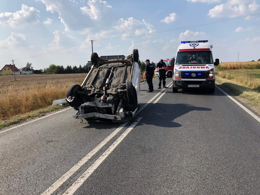 Samochód był kierowany przez kobietę. Zbadano ją na...