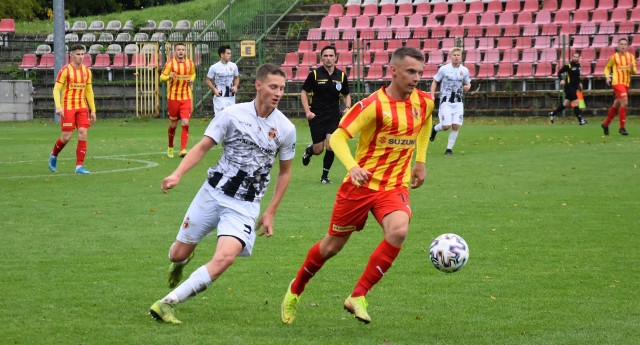 Rezerwy Korony Kielce przegrały z Wólczanką Wólka Pełkińska 1:2.