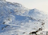 Oblężenie Śnieżki! Co tam się dzieje? Tak wygląda "sudecki Giewont" [ZDJĘCIA]