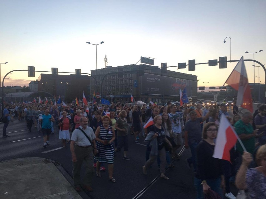 24 lipca 2017. Protest w obronie niezależności sądów na...