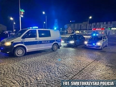 W sobotni wieczór policjanci odnaleźli auto w Skarżysku