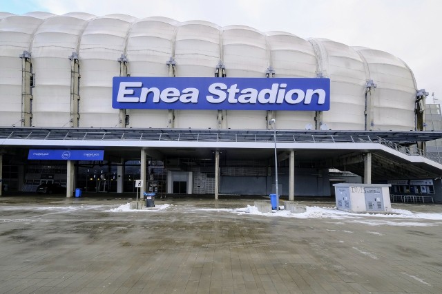Stadion Miejski w Poznaniu ma nowy logotyp na dwóch częściach obiektuZobacz zdjęcia --->