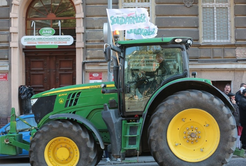 Protest w ramach solidarności z rolnikami zatrzymanymi przez...