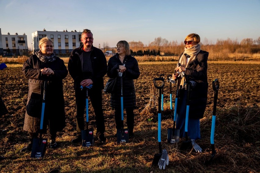 Miasto udostępnia ten teren wszystkim mieszkańcom, którzy...